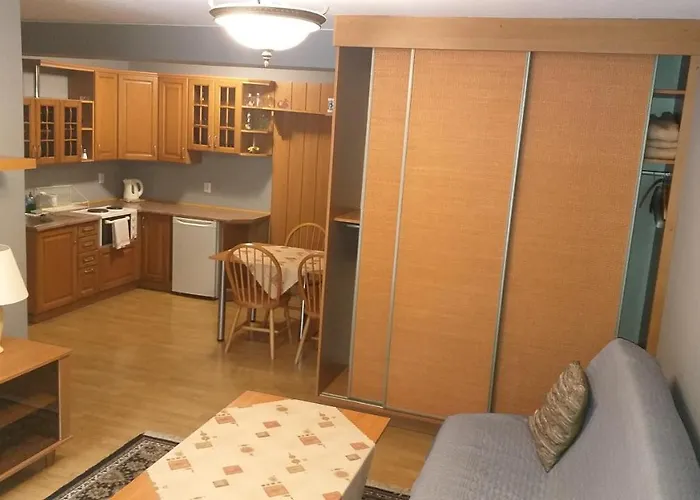 Malinka ホームステイ