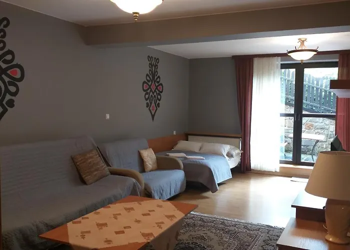 ホームステイ Malinka